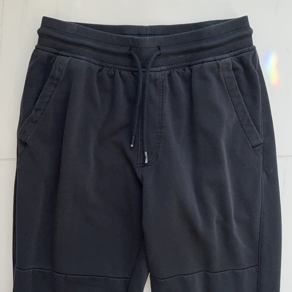 Black Under Armour Sweatpants with Mesh and Logo on Back of Leg Size M - Picture 2 of 7